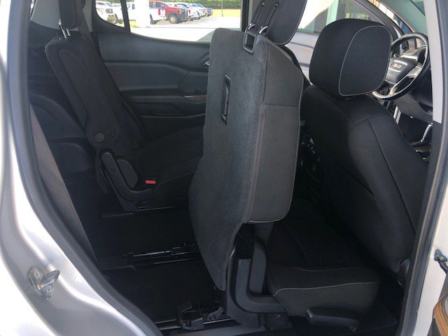 Used 2018 GMC Acadia SLE image 25