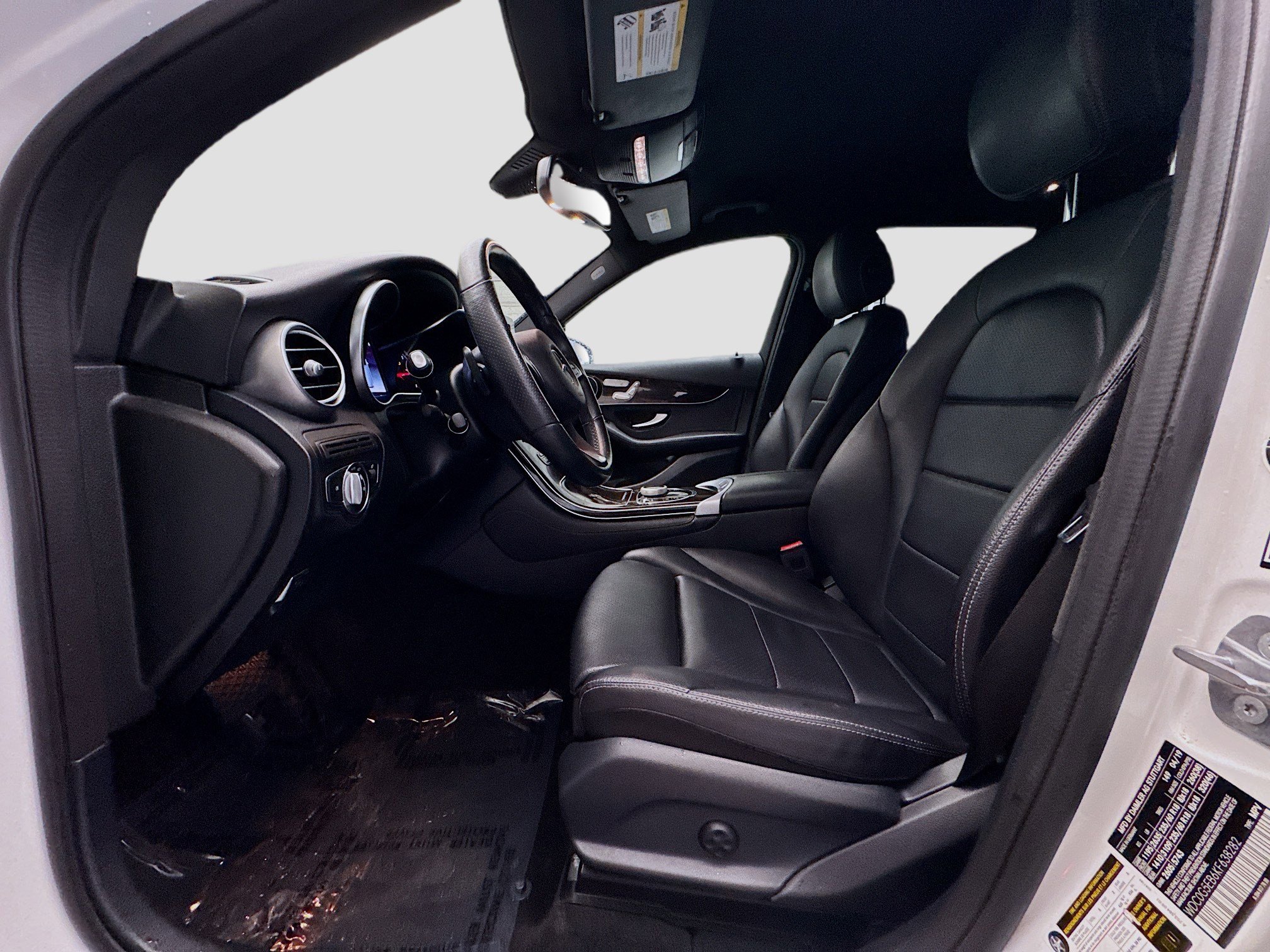 Used 2019 Mercedes-Benz GLC 350e 4MATIC image 13