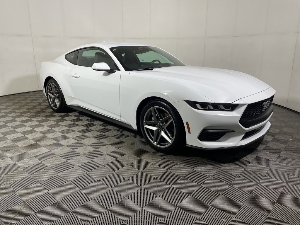 Used 2024 Ford Mustang Coupe image 2