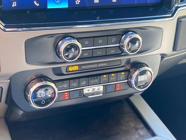 Used 2022 Ford F250 Lariat w/ Lariat Value Package AWD/4WD image 25