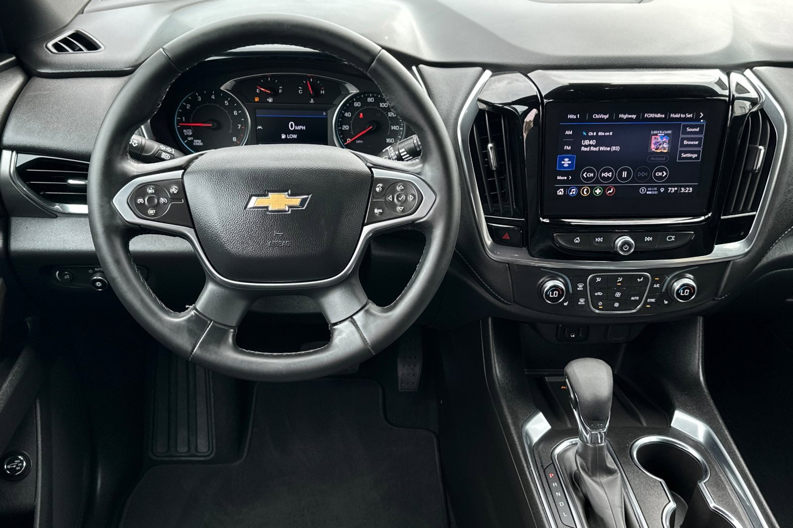 Used 2023 Chevrolet Traverse LT image 13