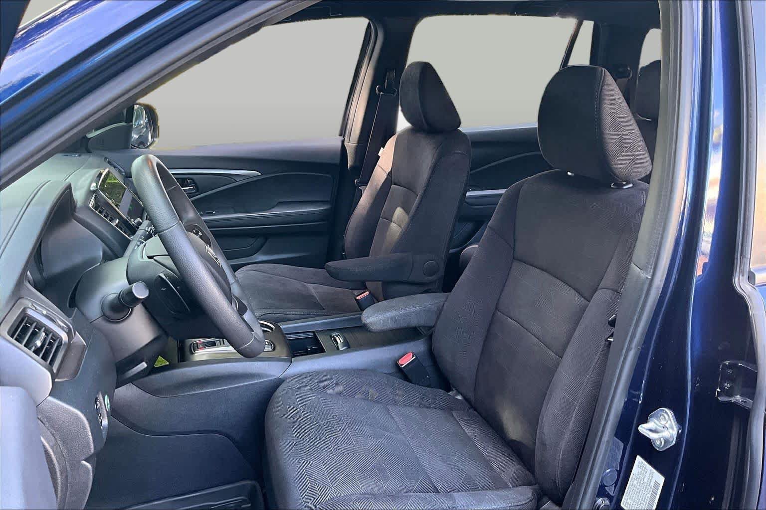 Certified 2022 Honda Pilot Sport image 8