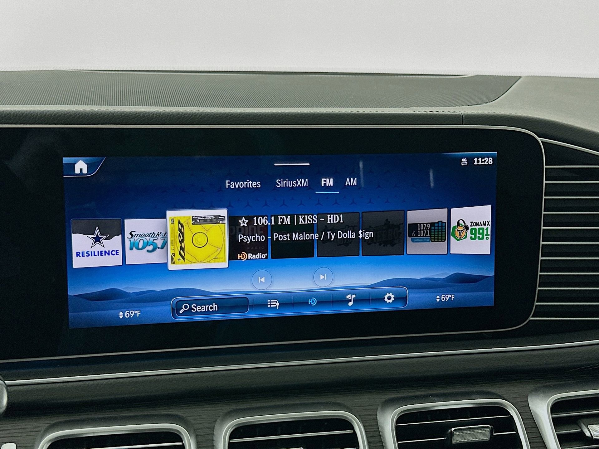 New 2026 Mercedes-Benz GLS 450 4MATIC image 16