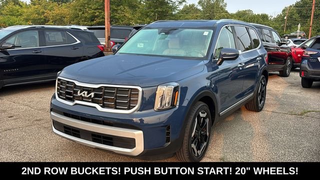 Used 2024 Kia Telluride S w/ S Sunroof Package FWD image 3