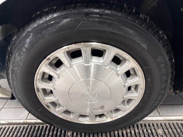 Used 1998 Cadillac De Ville Sedan image 12