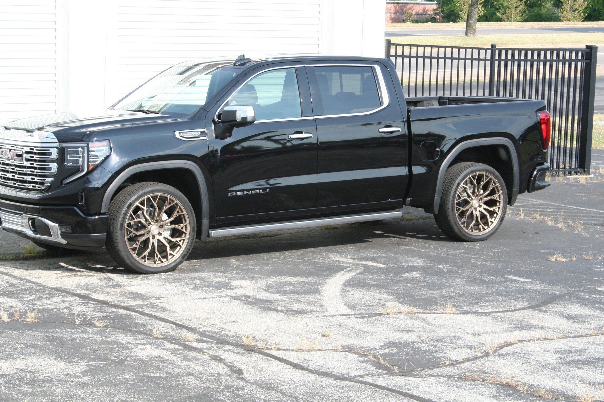 Used 2024 GMC Sierra 1500 Denali w/ Denali Reserve Package image 14