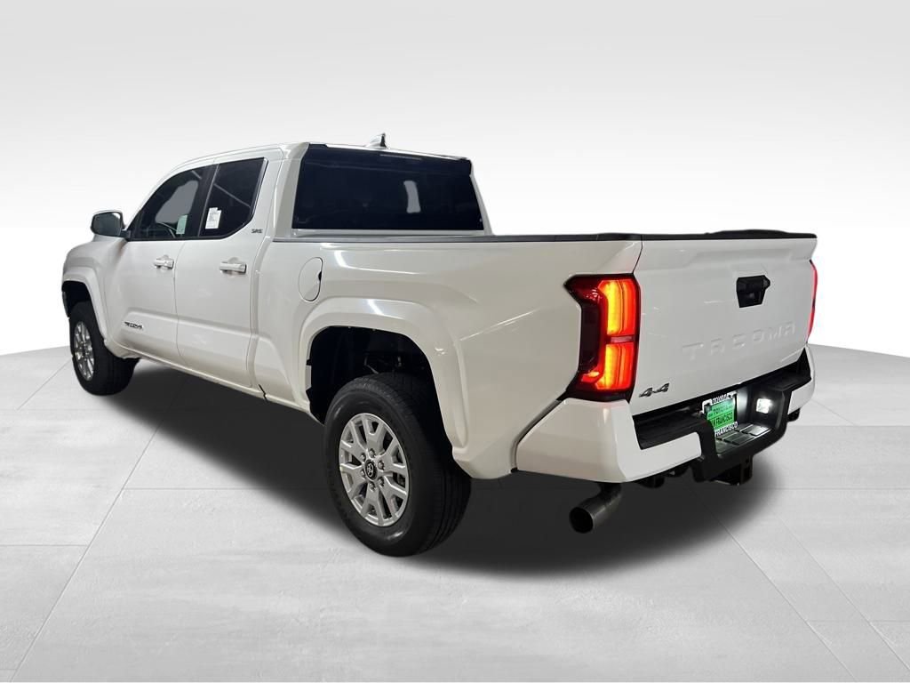 New 2025 Toyota Tacoma SR5 image 3