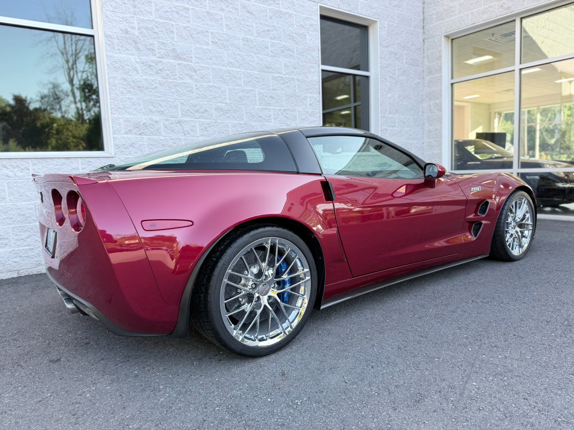 Used 2013 Chevrolet Corvette ZR1 w/ 3ZR Preferred Equipment Group RWD image 9