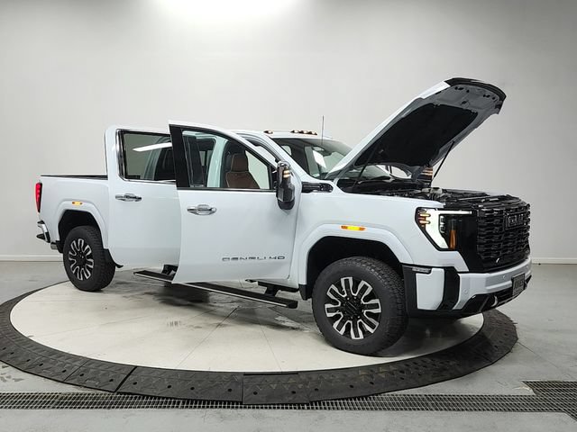 New 2026 GMC Sierra 2500 Denali Ultimate AWD/4WD image 9