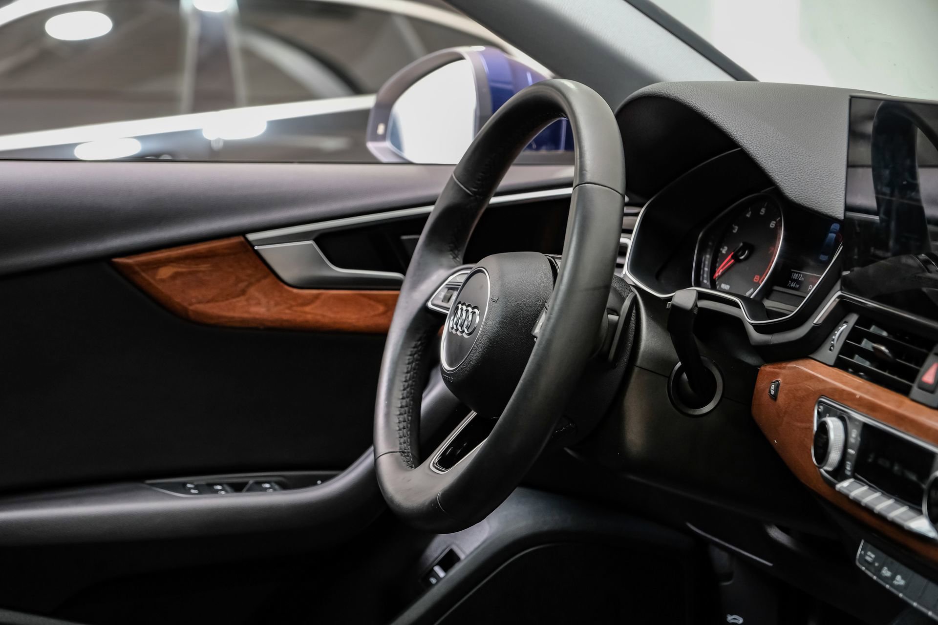 Used 2022 Audi A4 2.0T Premium image 18