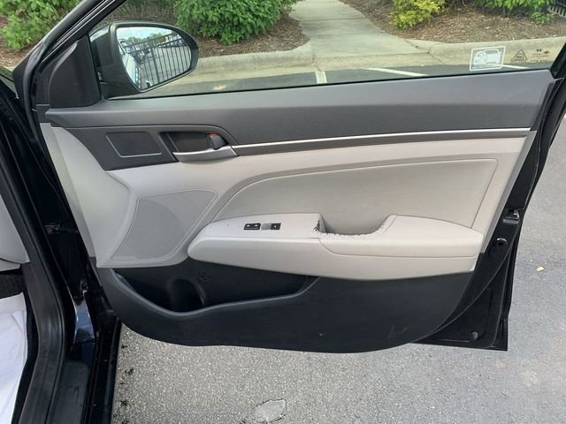Used 2017 Hyundai Elantra SE FWD image 13