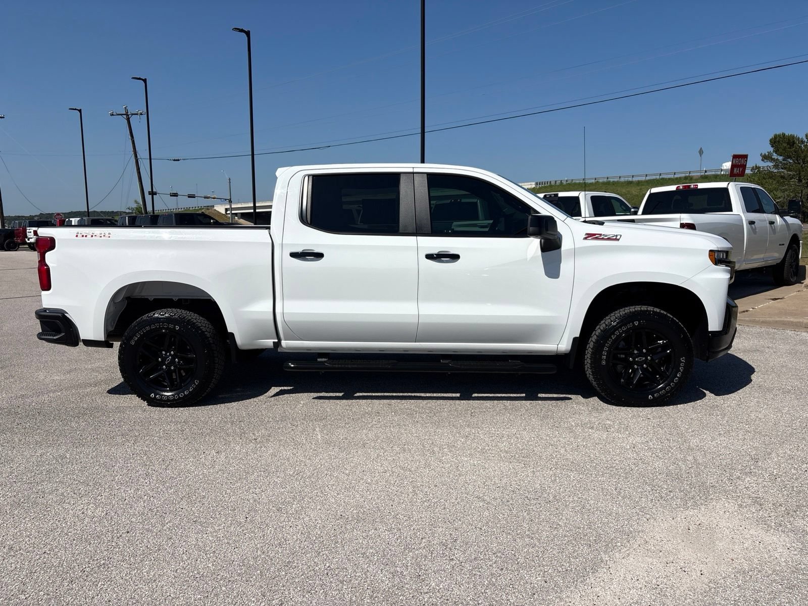 Used 2021 Chevrolet Silverado 1500 LT Trail Boss AWD/4WD image 7