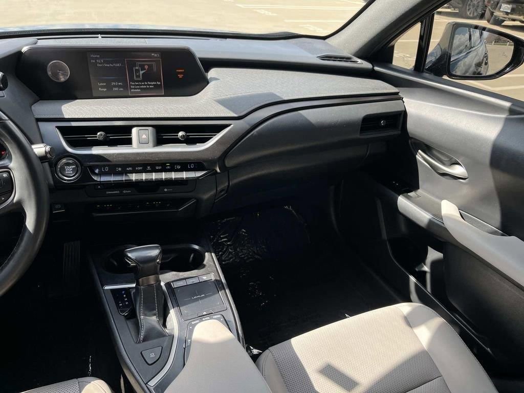 Used 2019 Lexus UX 200 w/ Premium Package image 15
