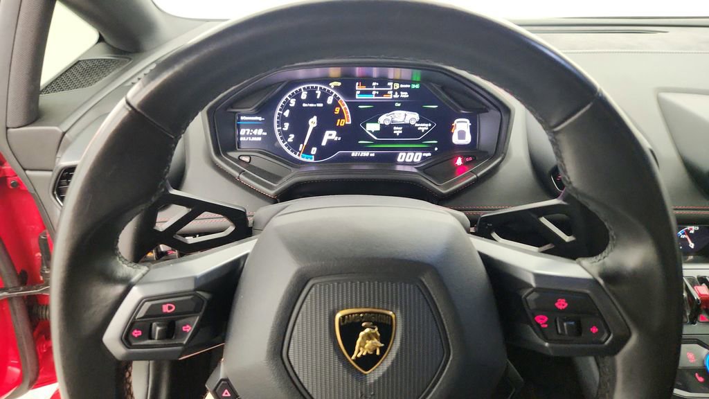 Used 2015 Lamborghini Huracan LP 610-4 image 38