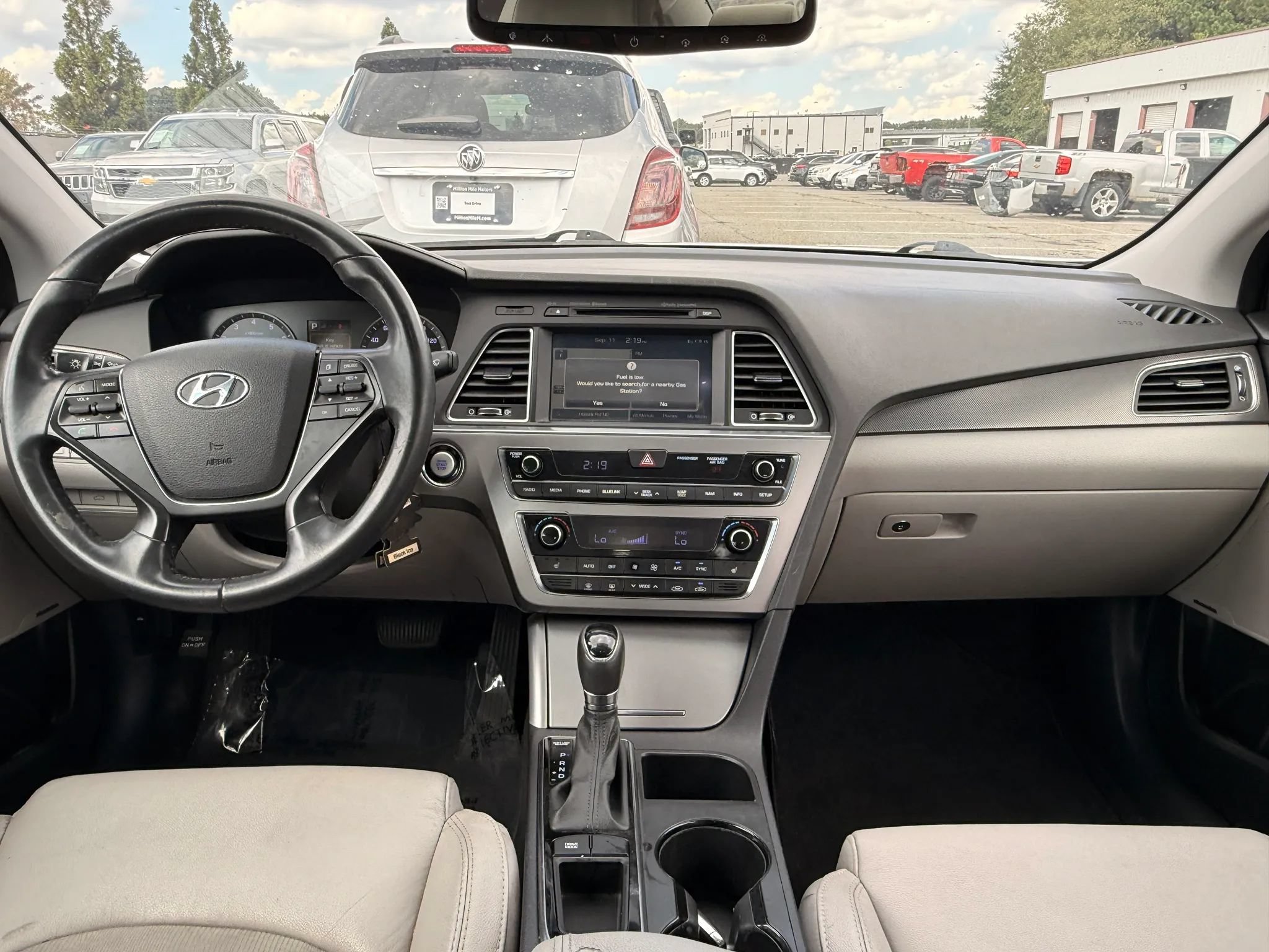 Used 2016 Hyundai Sonata Sport w/ Option Group 03 FWD image 3