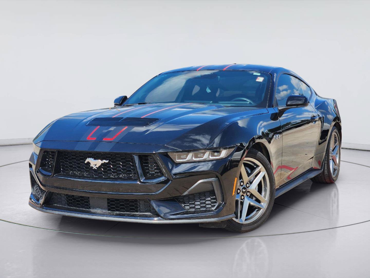 Used 2024 Ford Mustang GT RWD image 1