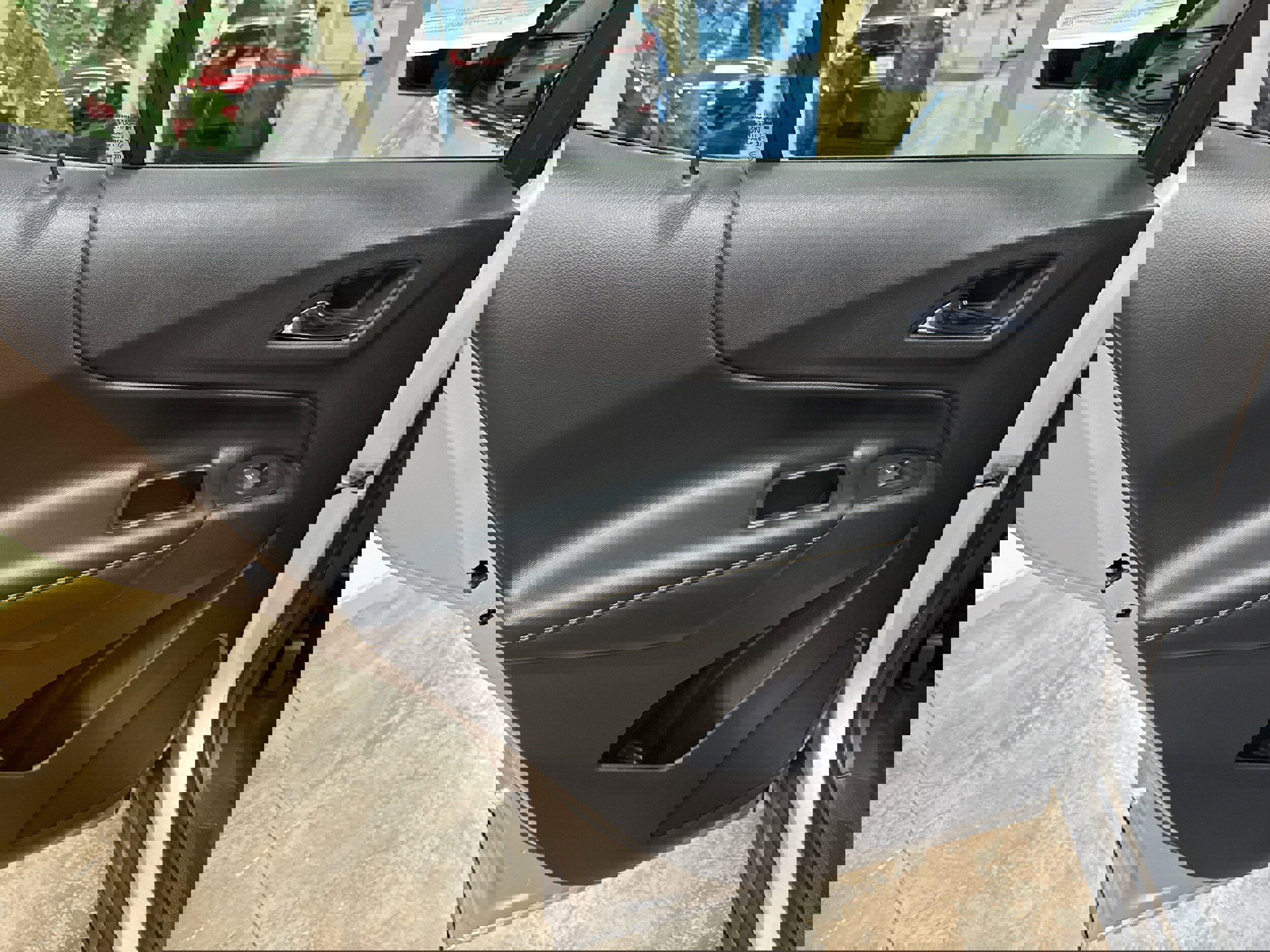 Used 2020 Chevrolet Equinox Premier image 24