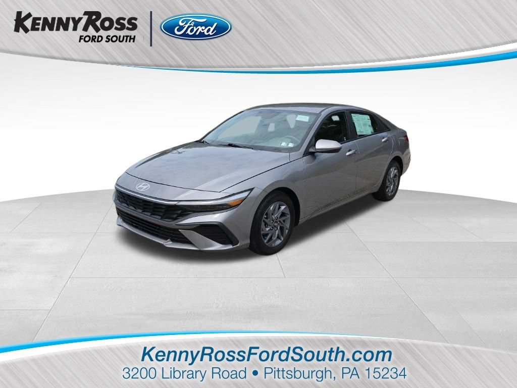 Used 2024 Hyundai Elantra SEL FWD image 1