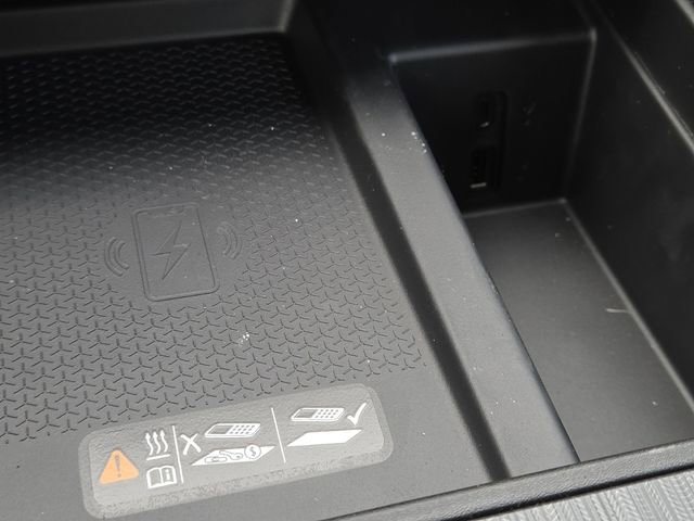 New 2026 GMC Acadia AT4 w/ Luxury Package image 9