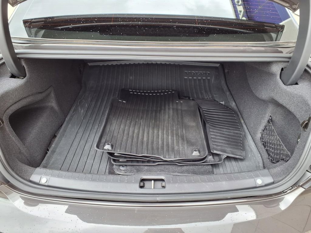 Used 2023 Volvo S90 B6 Ultimate w/ Protection Package Premier image 24