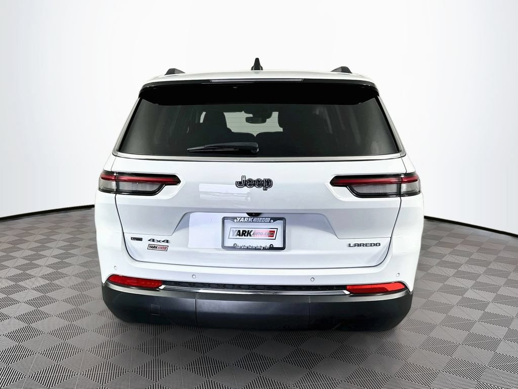 Certified 2022 Jeep Grand Cherokee L Laredo w/ Luxury Tech Group I AWD/4WD image 9