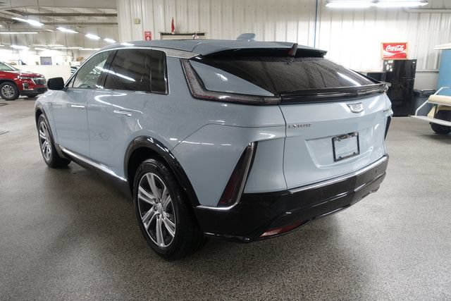 Used 2024 Cadillac Lyriq Tech AWD/4WD image 5