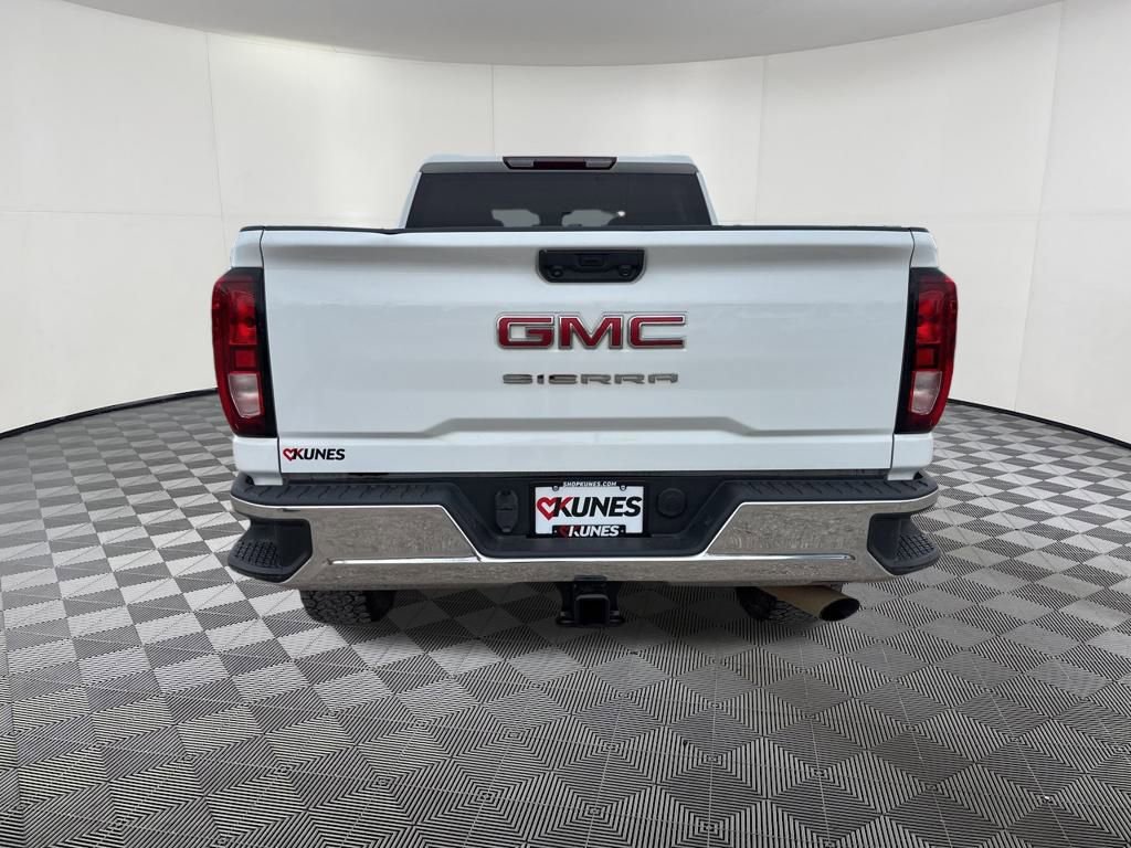 Used 2024 GMC Sierra 2500 Pro w/ Convenience Package image 7