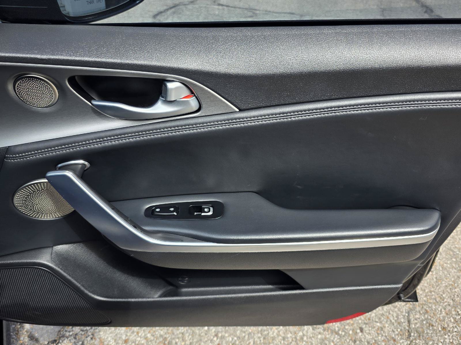 Used 2020 Kia Stinger GT1 AWD/4WD image 33