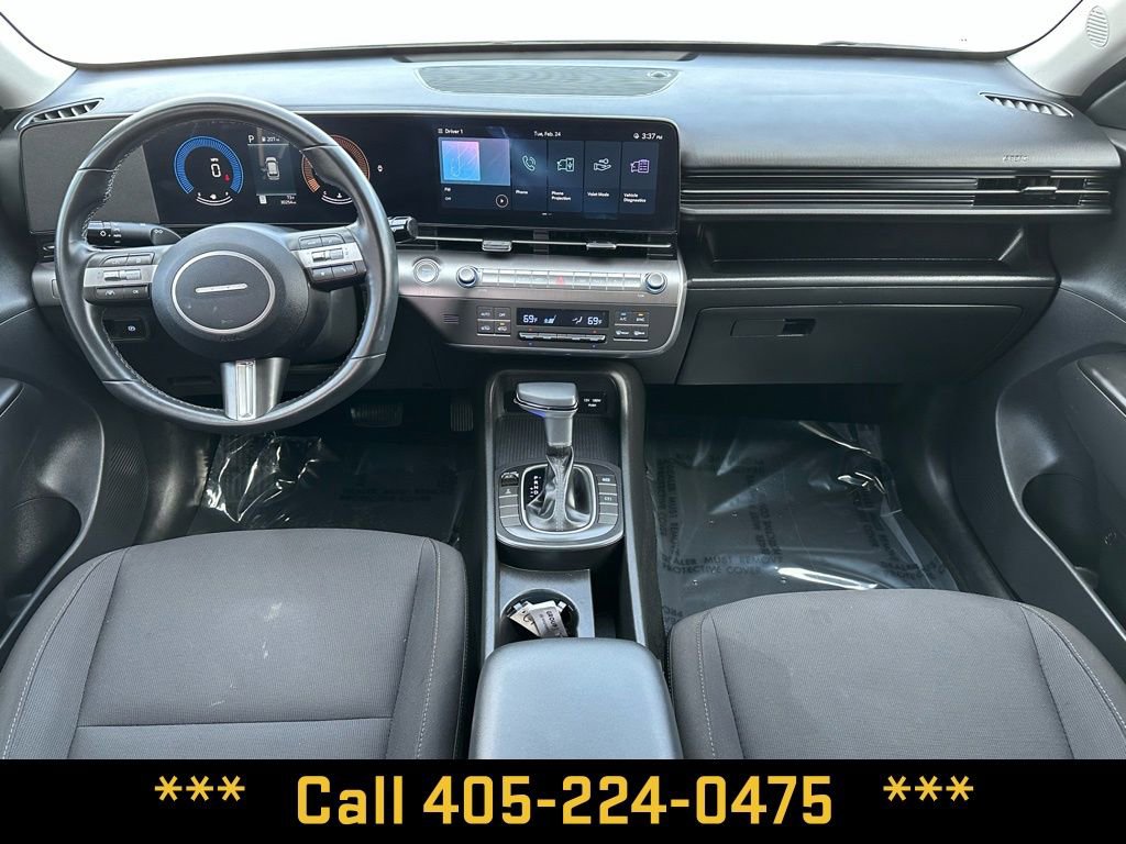 Used 2025 Hyundai Kona SEL image 9