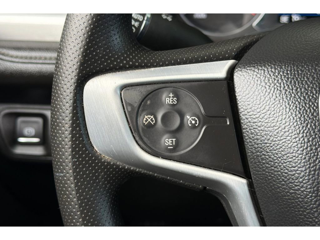 Used 2021 GMC Acadia SLE w/ Driver Convenience Package FWD image 29