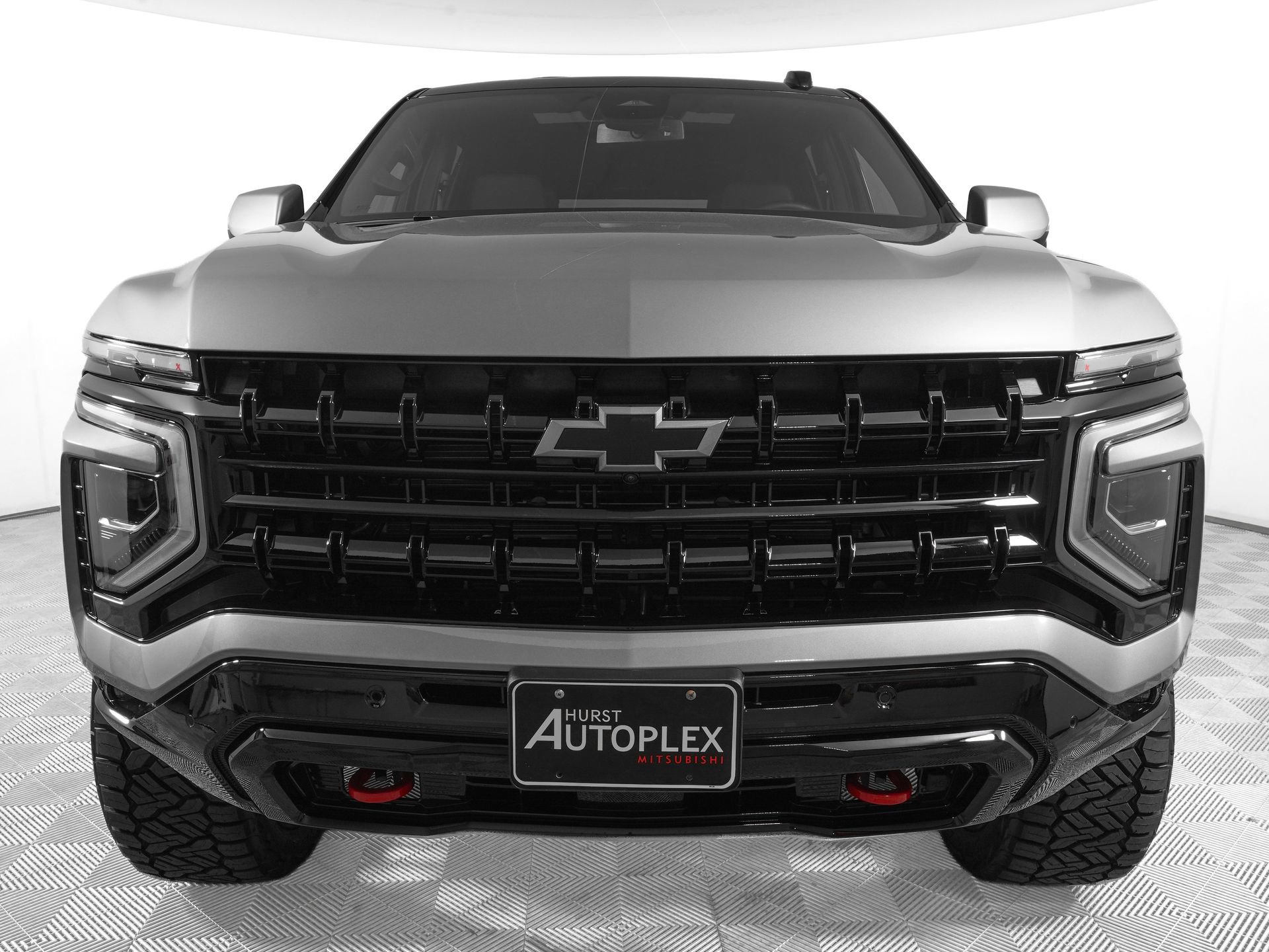 Used 2025 Chevrolet Tahoe Z71 w/ Comfort Package AWD/4WD image 3