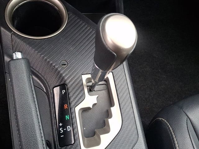 Used 2015 Toyota RAV4 Limited image 14