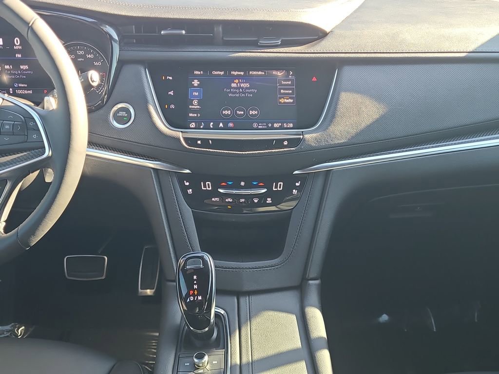 Used 2025 Cadillac XT5 Sportv w/ Technology Package image 22