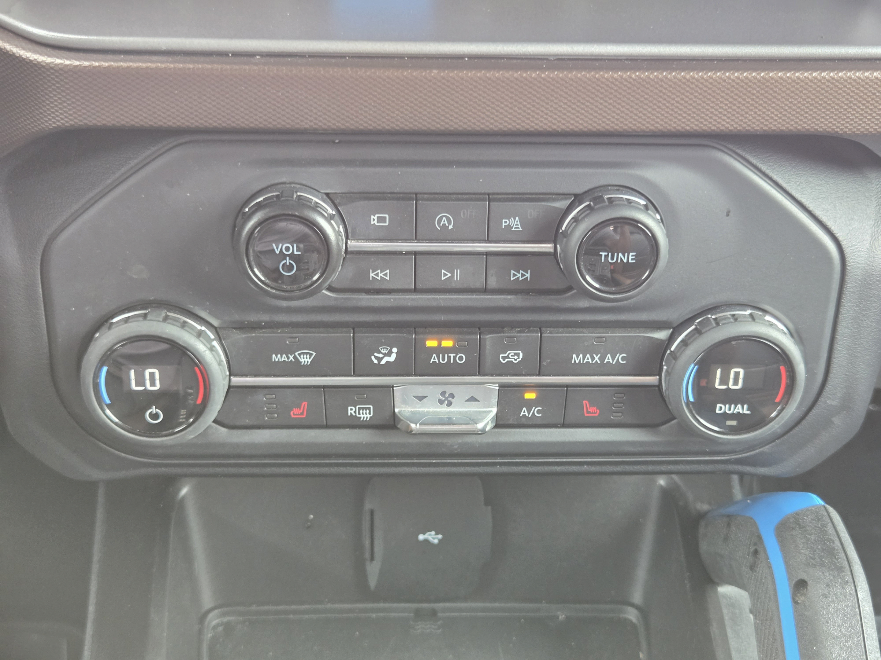 Used 2021 Ford Bronco Outer Banks AWD/4WD image 15
