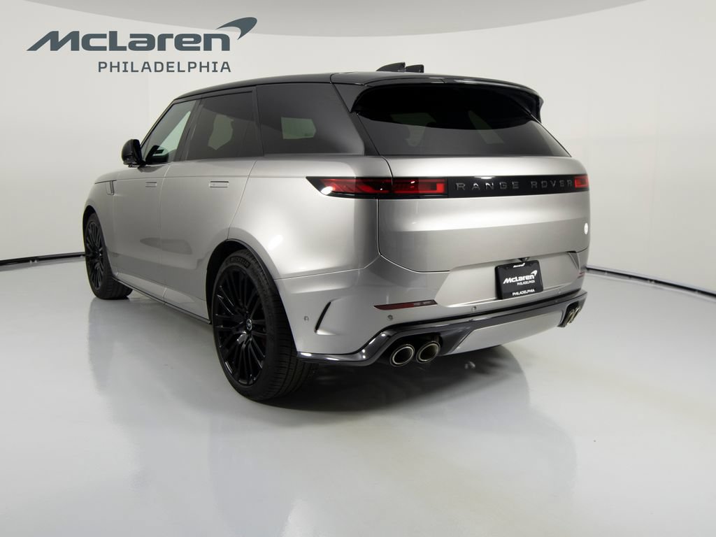 Used 2024 Land Rover Range Rover Sport AWD/4WD image 7