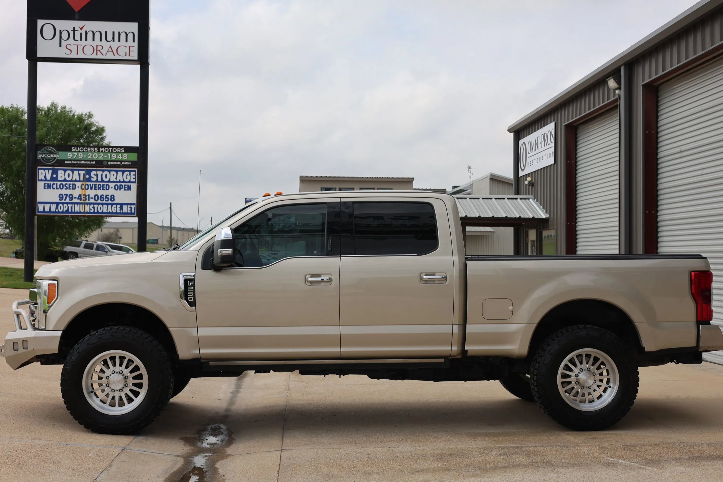 Used 2017 Ford F250 King Ranch w/ King Ranch Ultimate Package image 7