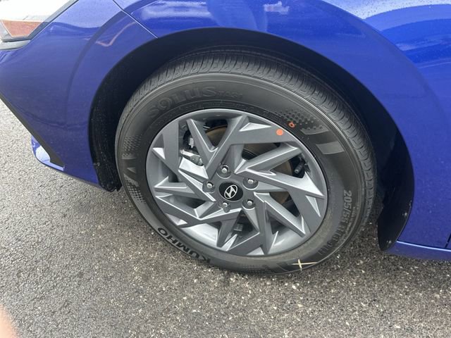 New 2026 Hyundai Elantra Blue image 17