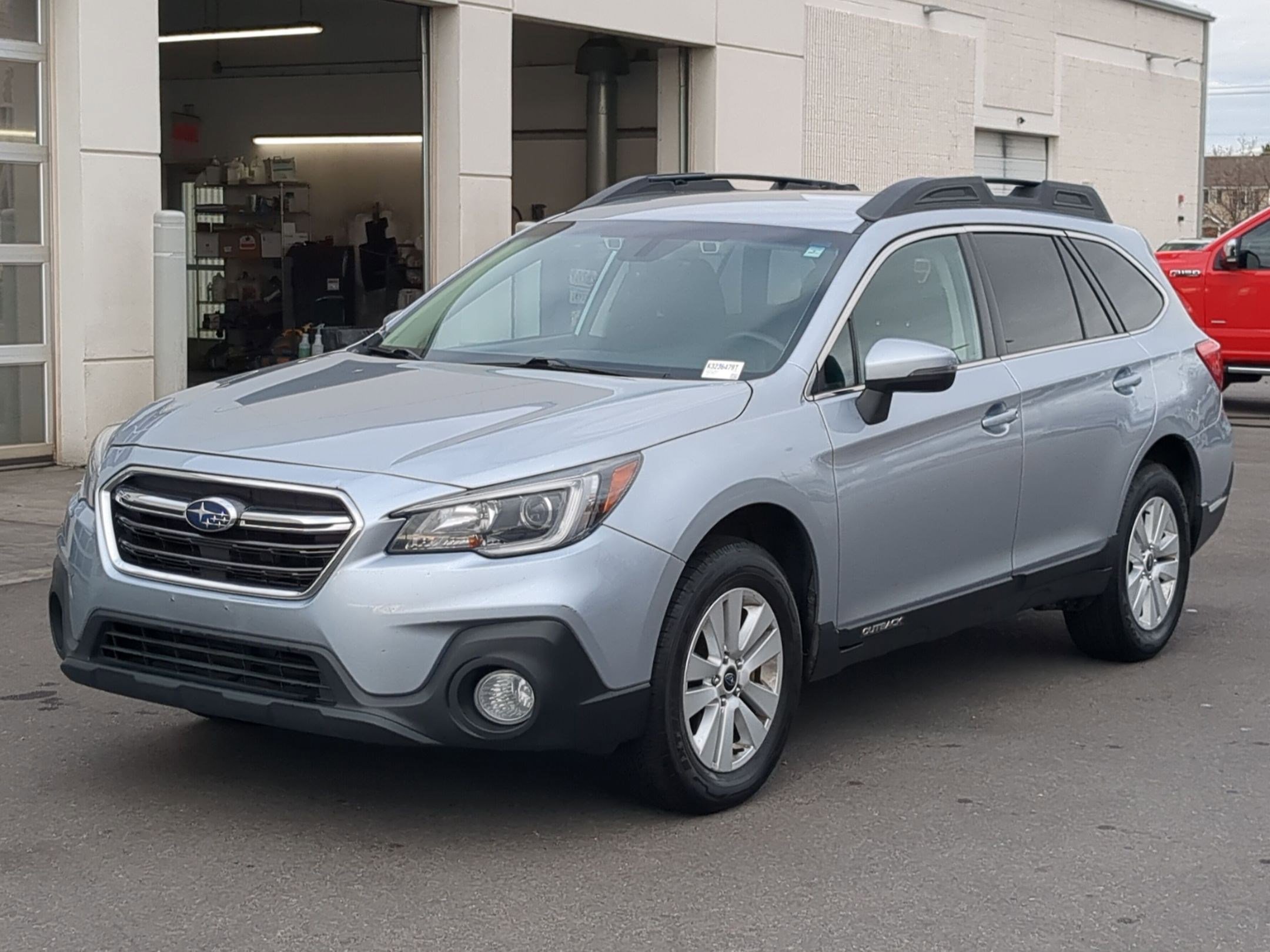 Used 2019 Subaru Outback 2.5i Premium image 10