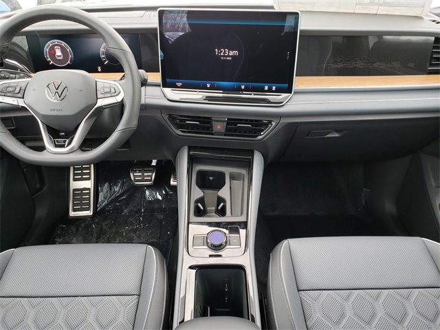 New 2026 Volkswagen Tiguan SEL R-Line image 9