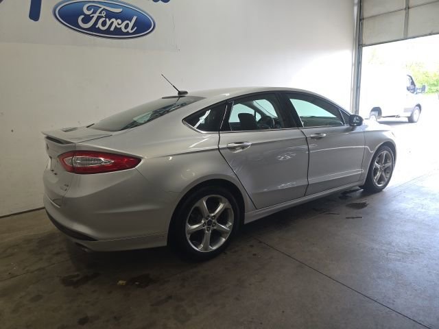 Used 2014 Ford Fusion SE w/ Equipment Group 201A image 9