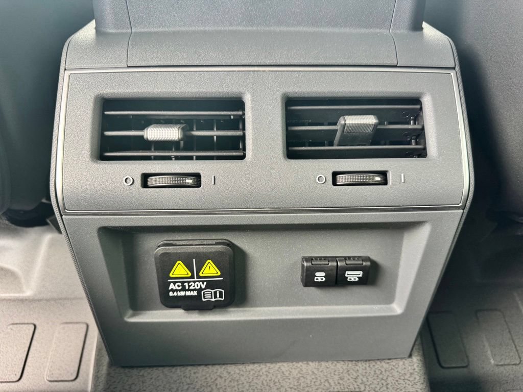 New 2026 INEOS Grenadier Station Wagon AWD/4WD image 18