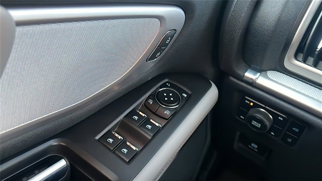 New 2025 Ford Expedition Active image 35