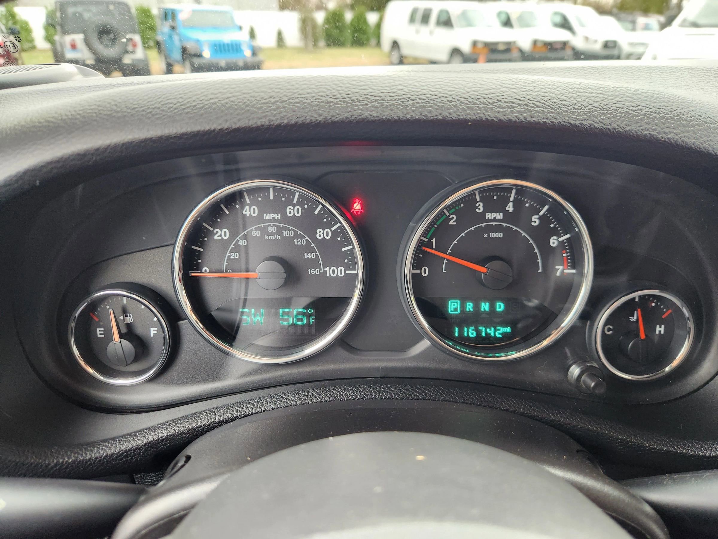 Used 2015 Jeep Wrangler Unlimited Sahara w/ Connectivity Group image 26