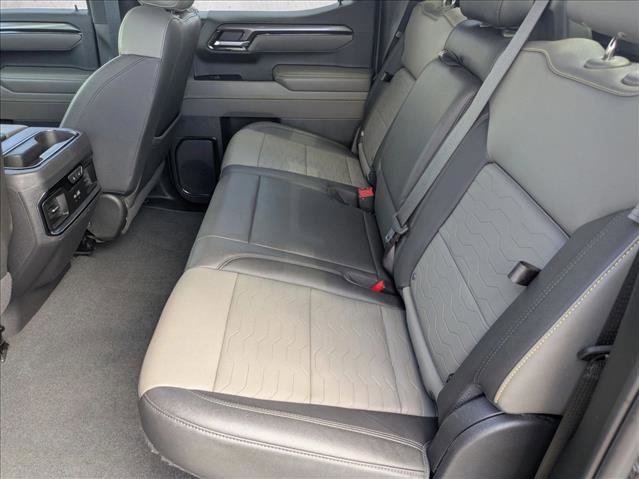 Used 2022 Chevrolet Silverado 1500 ZR2 w/ Technology Package image 19