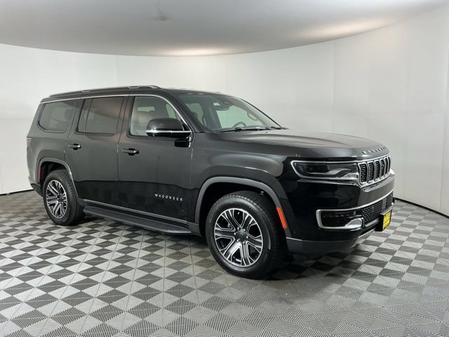Used 2022 Jeep Wagoneer Series III w/ Rear Seat Entertainment Group AWD/4WD image 3