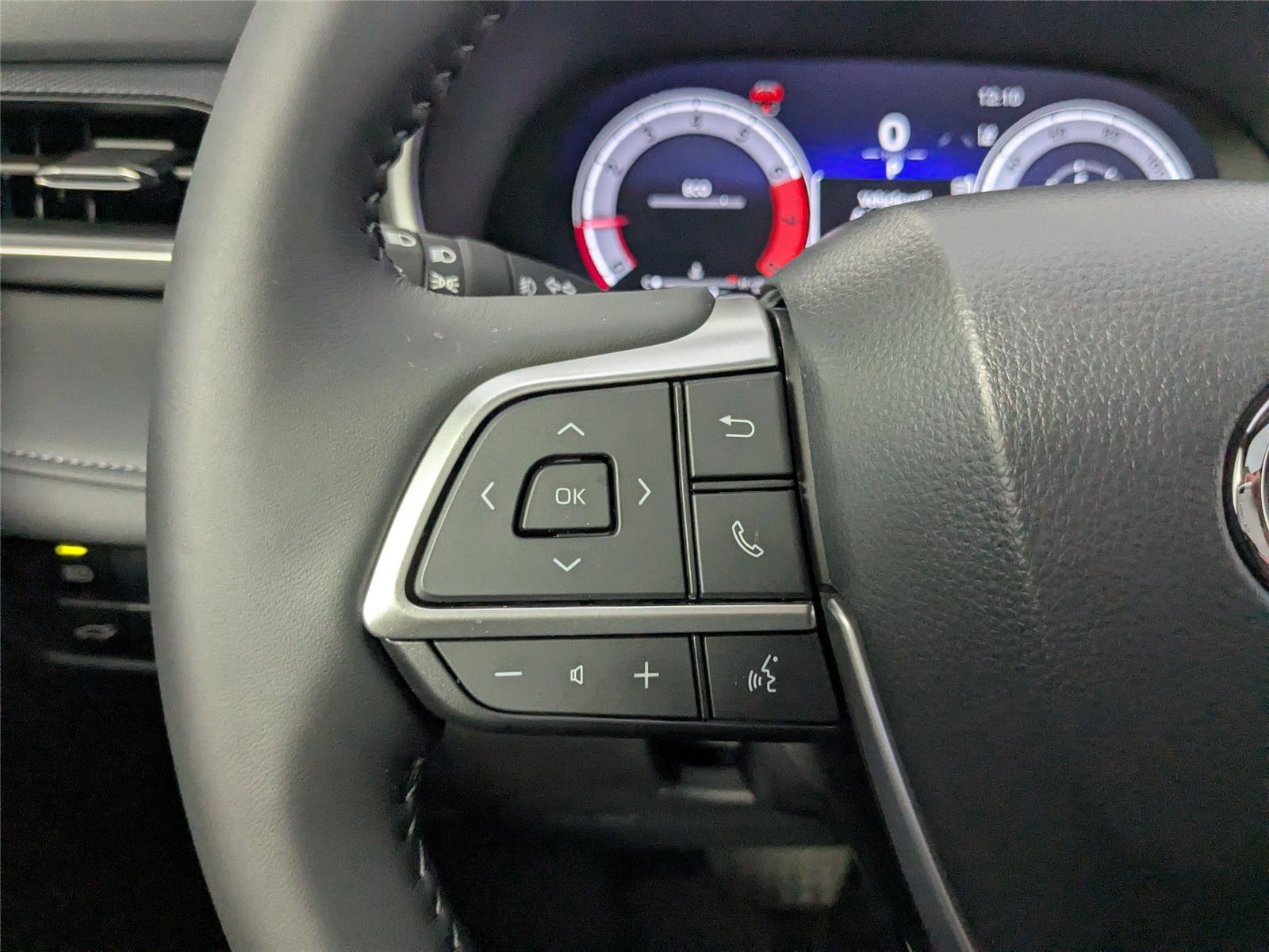 New 2026 Toyota Highlander XSE image 14