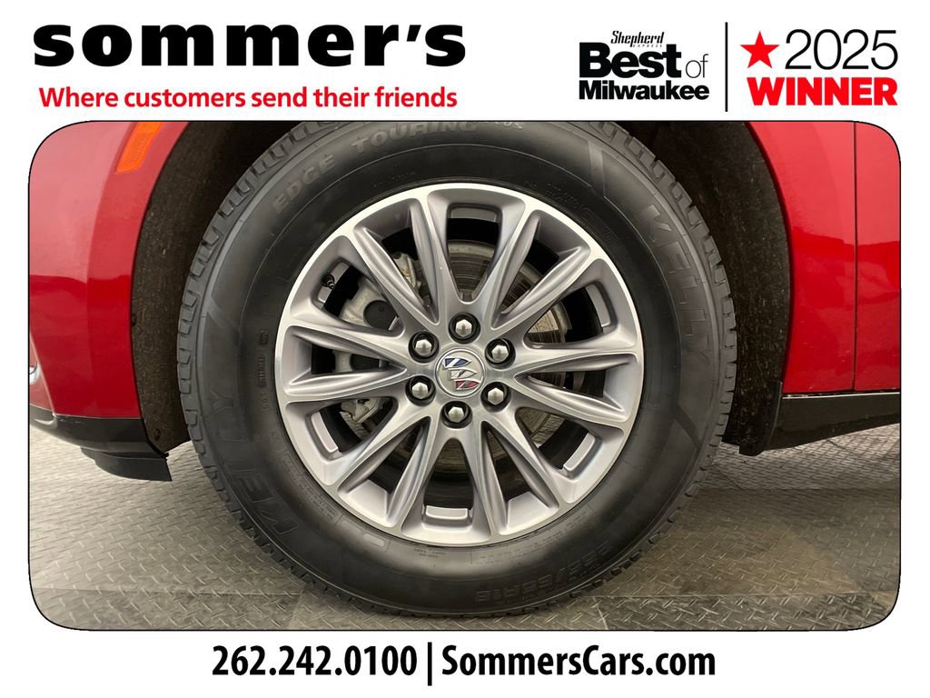 Used 2023 Buick Enclave Essence image 23