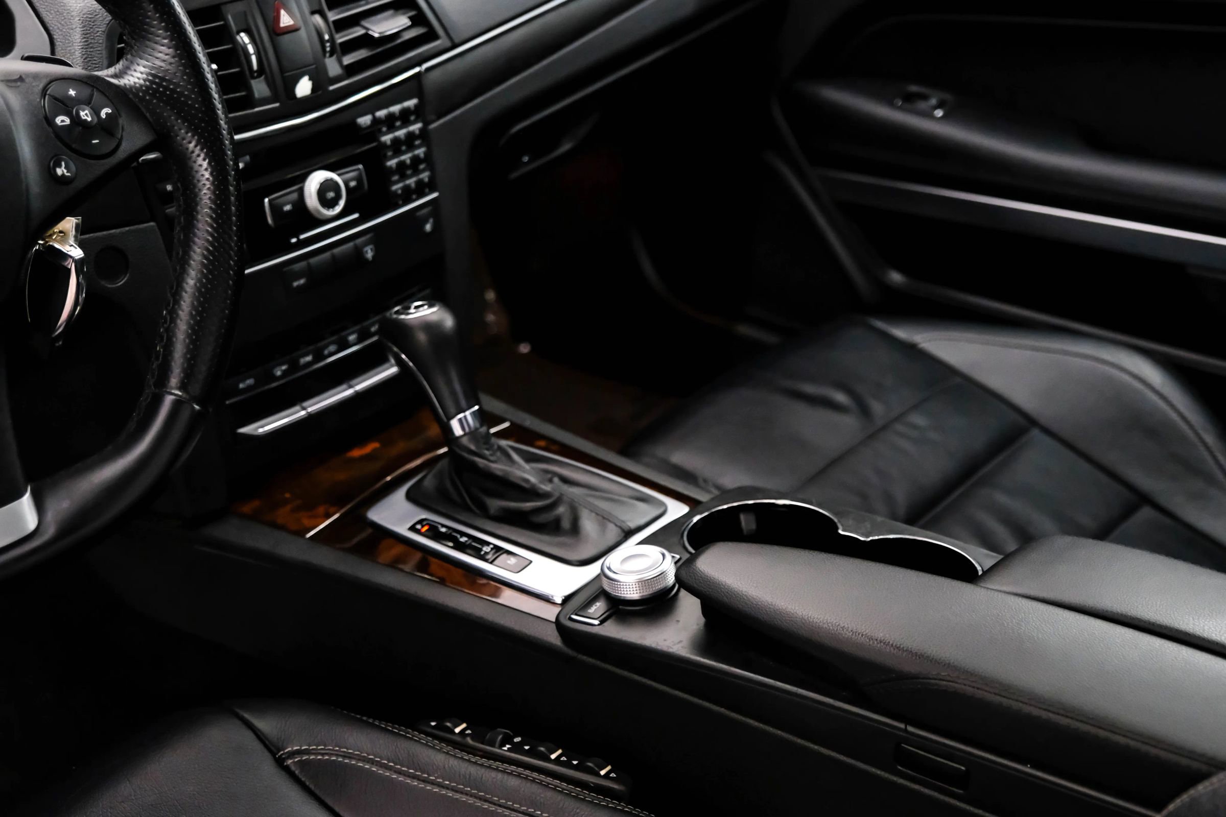 Used 2011 Mercedes-Benz E 550 Coupe image 27