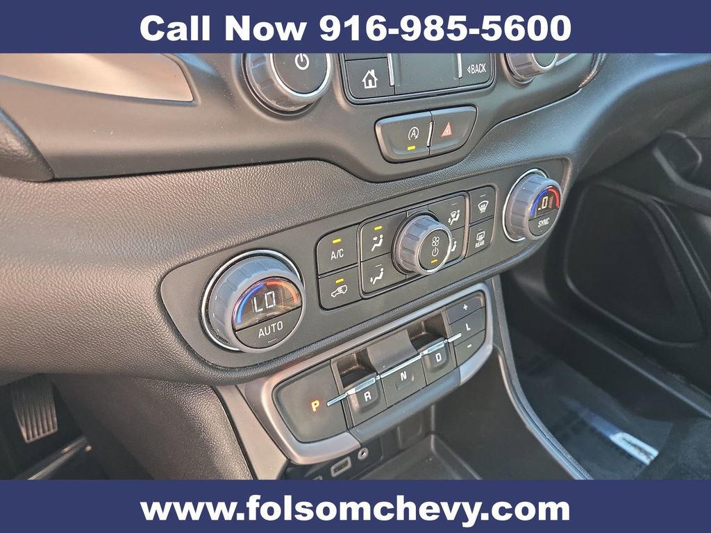 Used 2024 GMC Terrain AT4 image 13