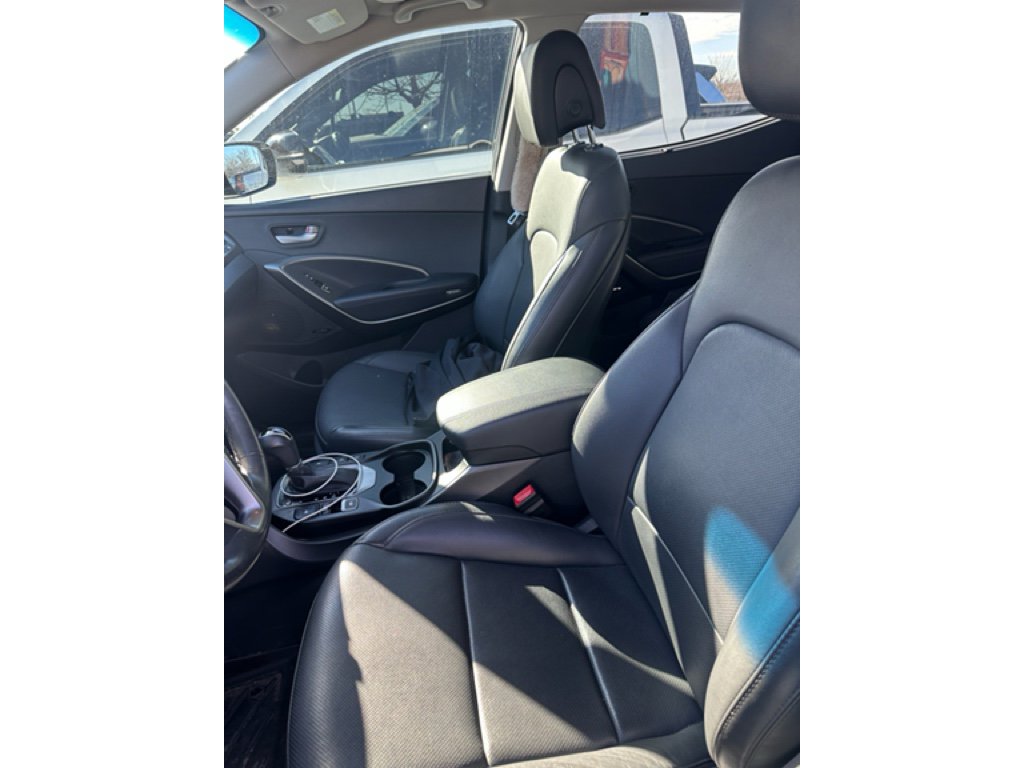 Used 2017 Hyundai Santa Fe Sport w/ 2.0T Ultimate Tech Package 05 image 18